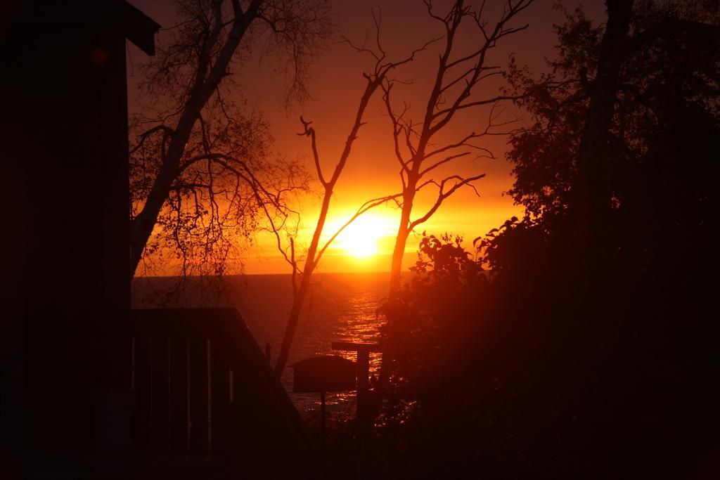Cliff Dweller On Lake Superior Tofte Buitenkant foto
