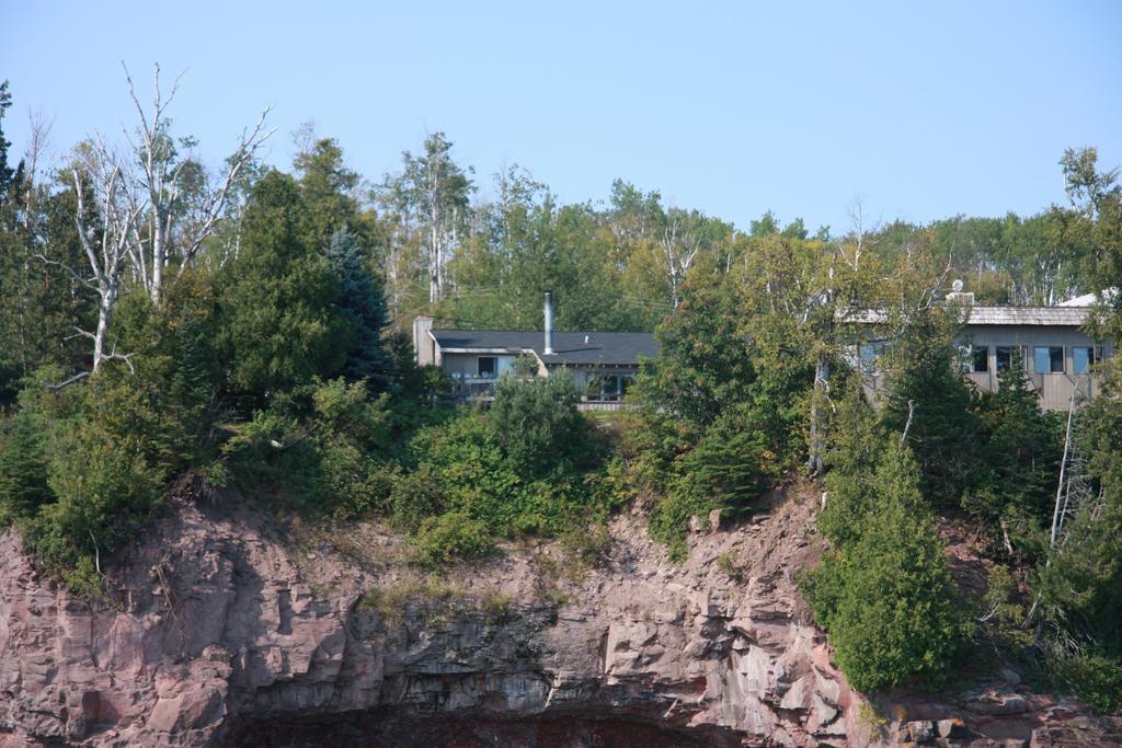 Cliff Dweller On Lake Superior Tofte Buitenkant foto