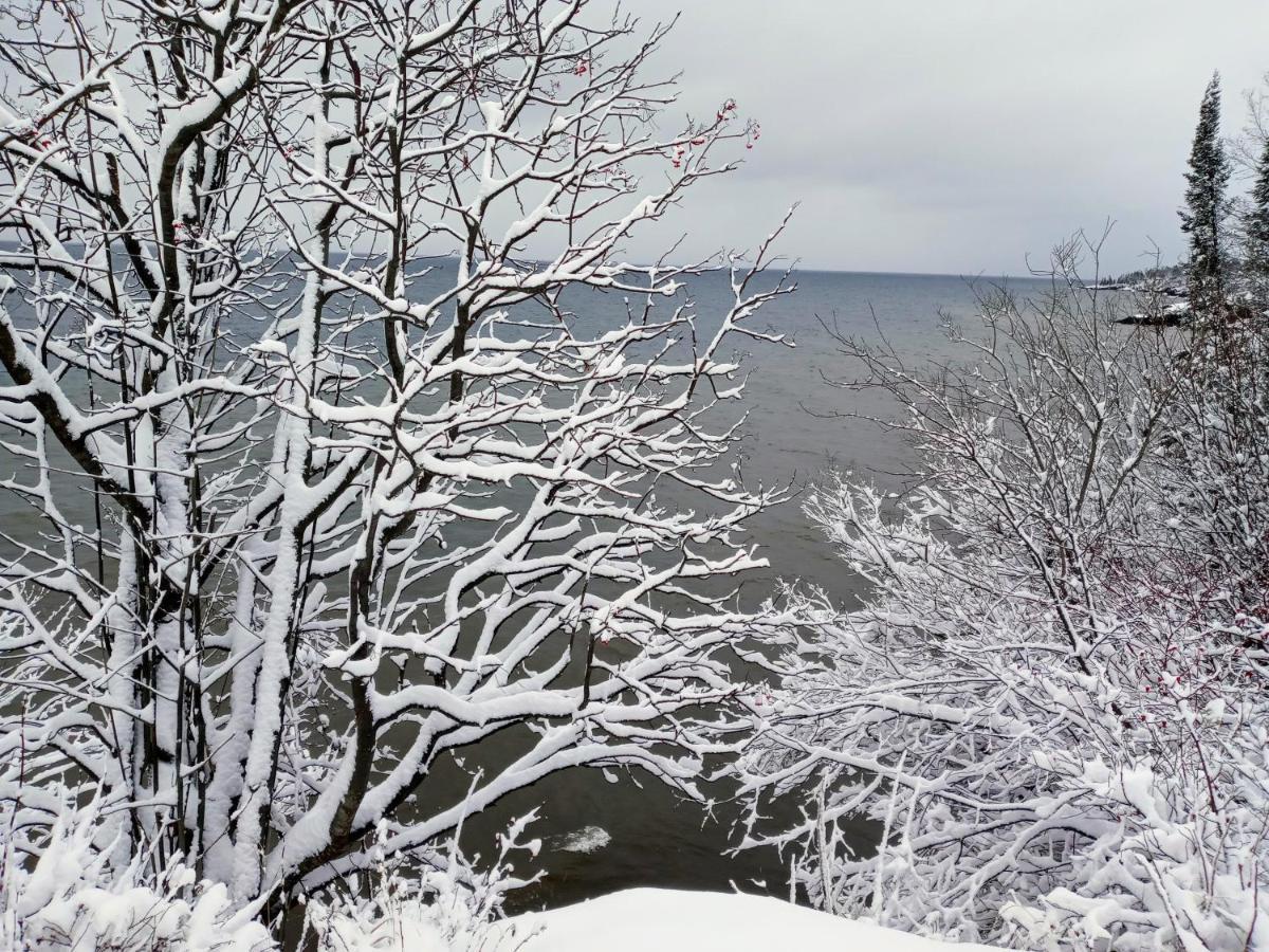 Cliff Dweller On Lake Superior Tofte Buitenkant foto