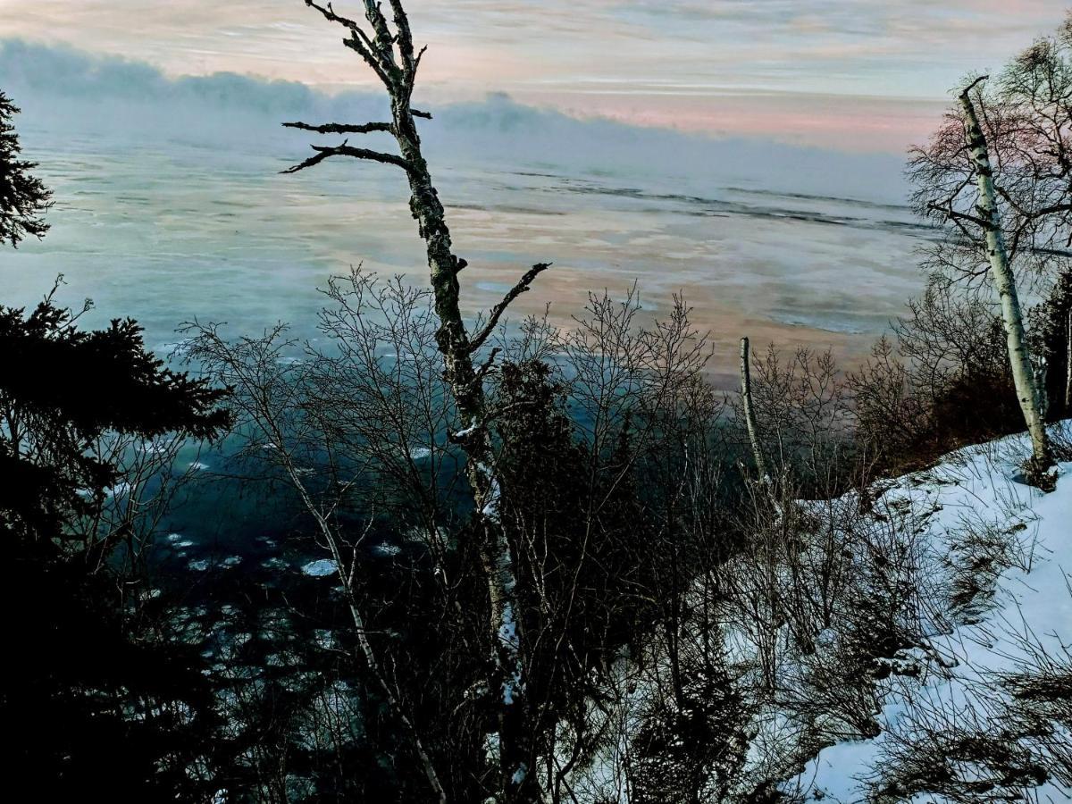 Cliff Dweller On Lake Superior Tofte Buitenkant foto