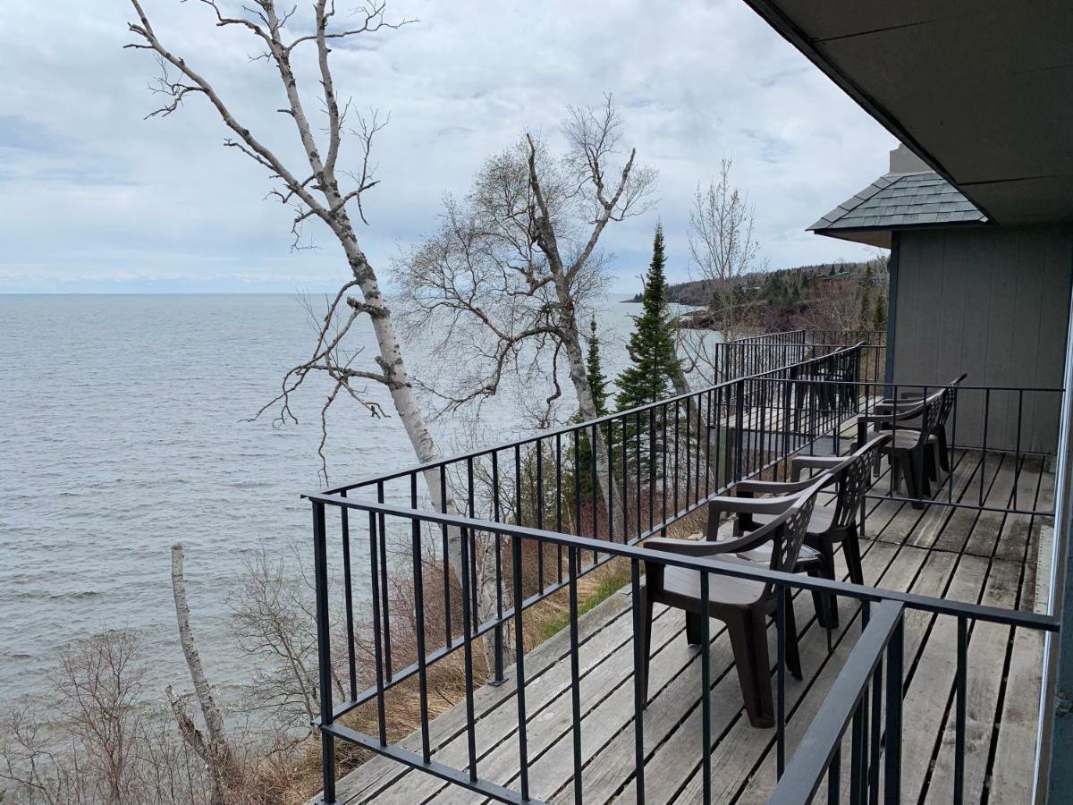 Cliff Dweller On Lake Superior Tofte Buitenkant foto