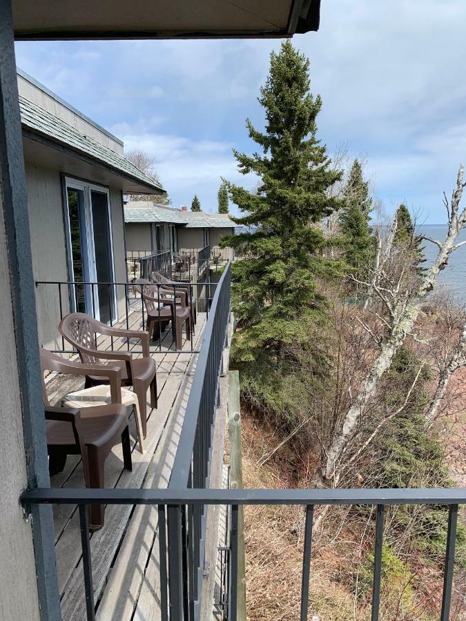 Cliff Dweller On Lake Superior Tofte Buitenkant foto